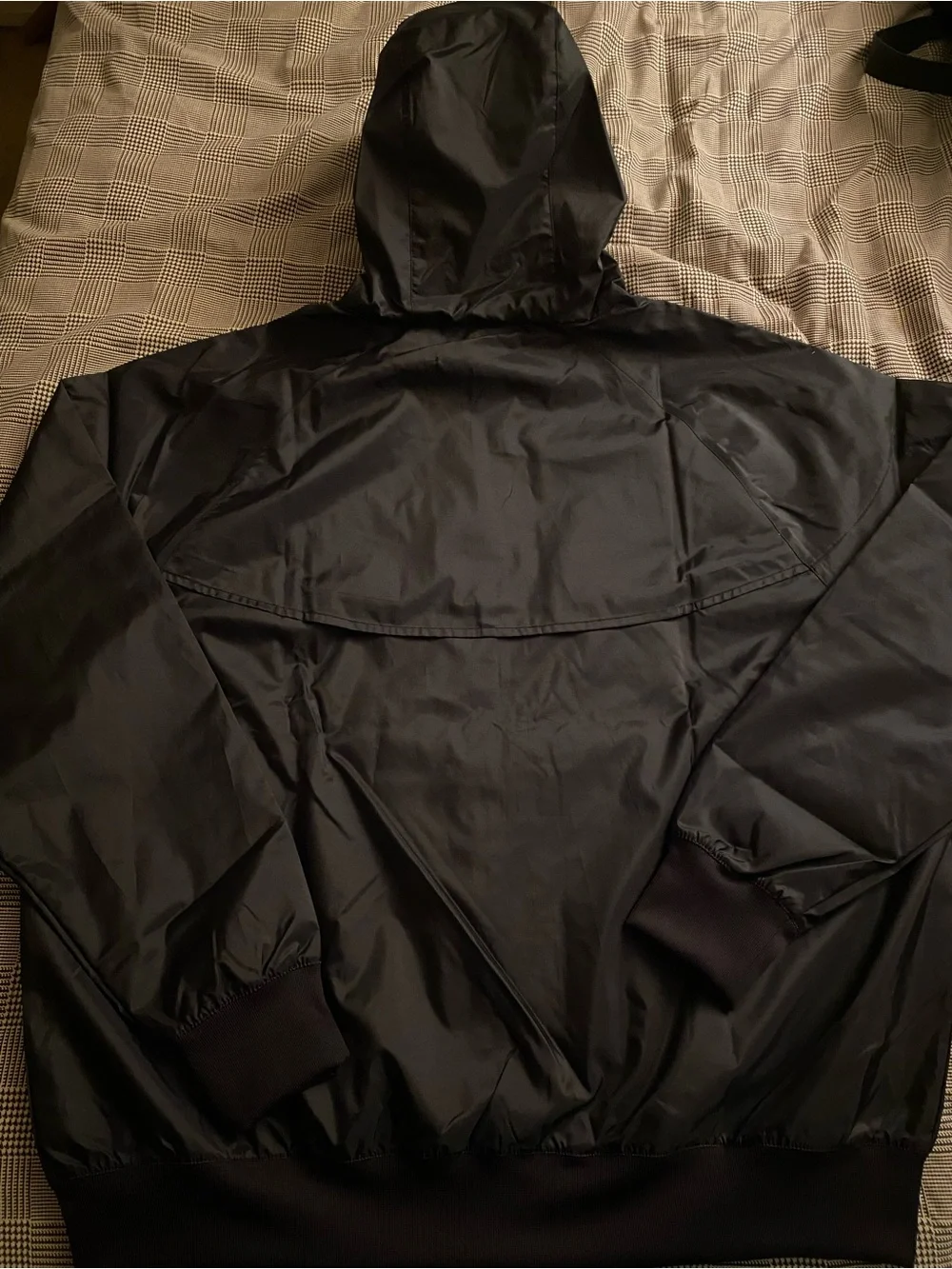 Nike Black Hooded Windbreaker Jacket with Subtle Logo